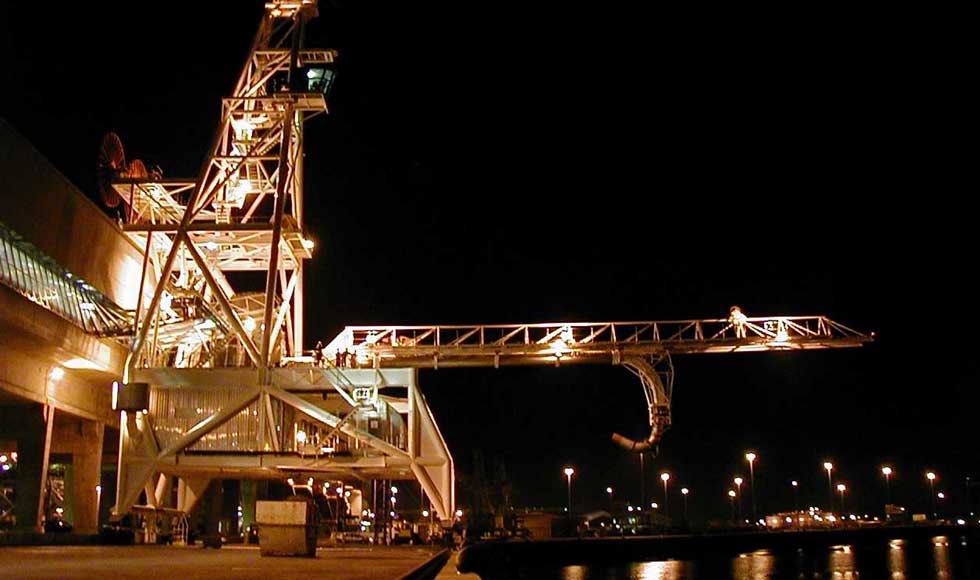 Woodchip mill and 400 ton shiploaders
